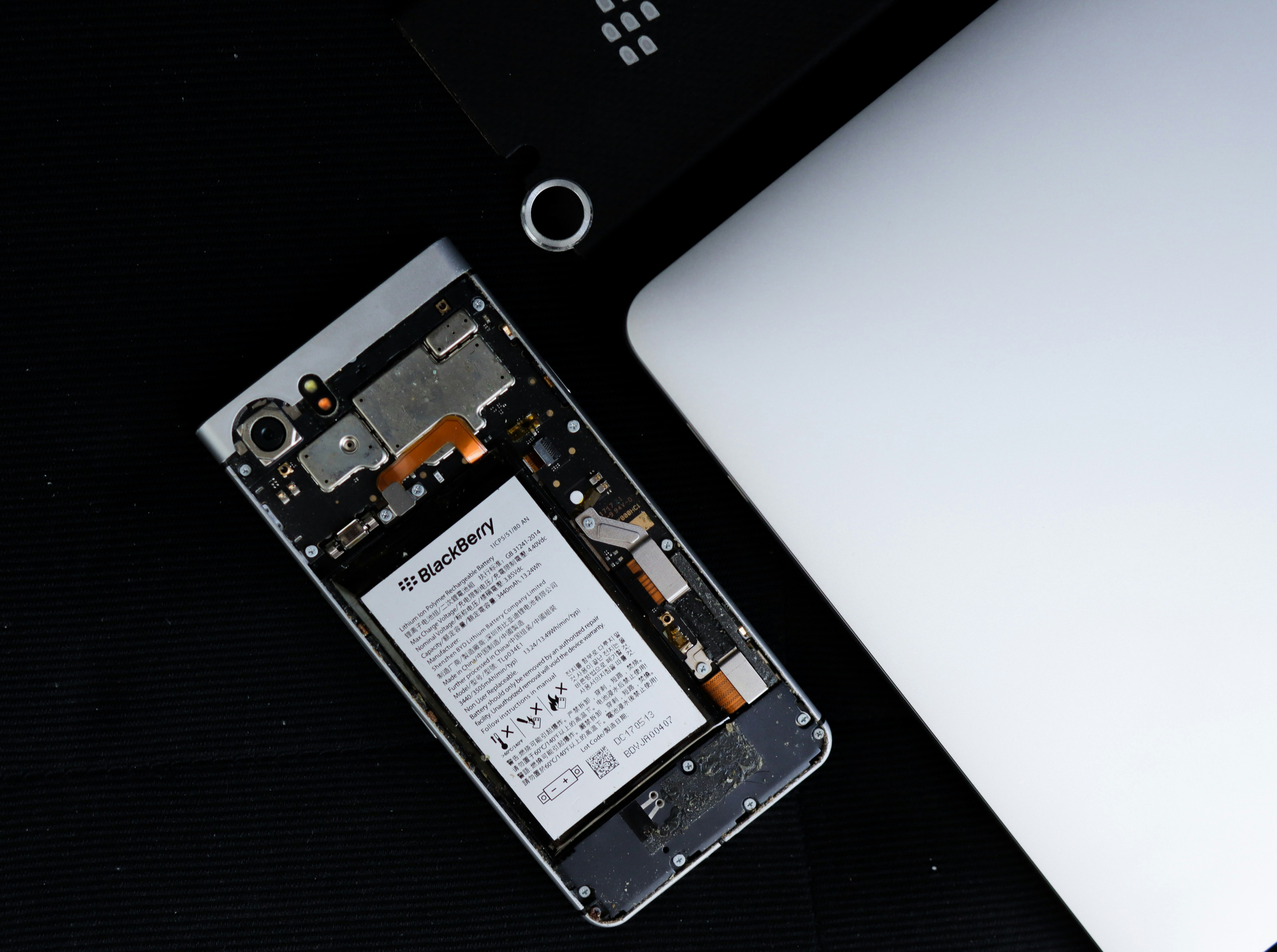 Macbook service Centre in Tambaram Macbook service Centre in Mount Road